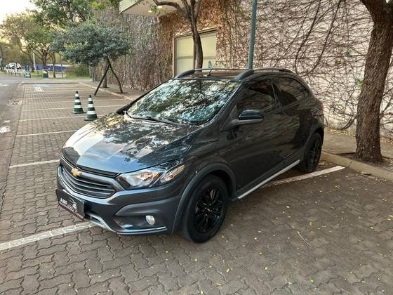 CHEVROLET ONIX 1.4 MPFI ACTIV 8V FLEX 4P MANUAL CHEVROLET ONIX 1.4 MPFI ACTIV 8V FLEX 4P MANUAL